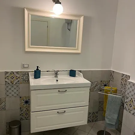 Casa Gaia A Due Passi Dal Duomo Apartment Naples Exterior photo