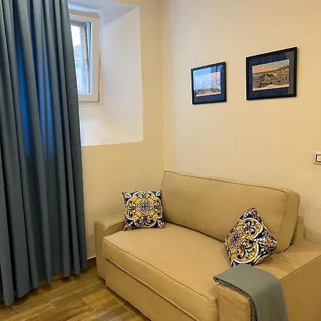 Casa Gaia A Due Passi Dal Duomo Apartment Naples Exterior photo