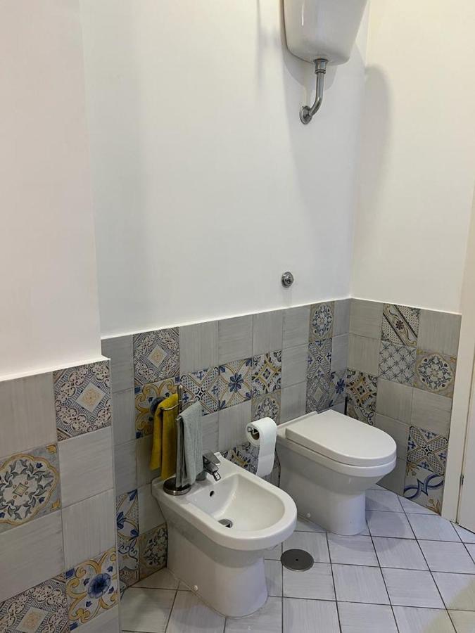 Apartamento Casa Gaia A Due Passi Dal Duomo Nápoles